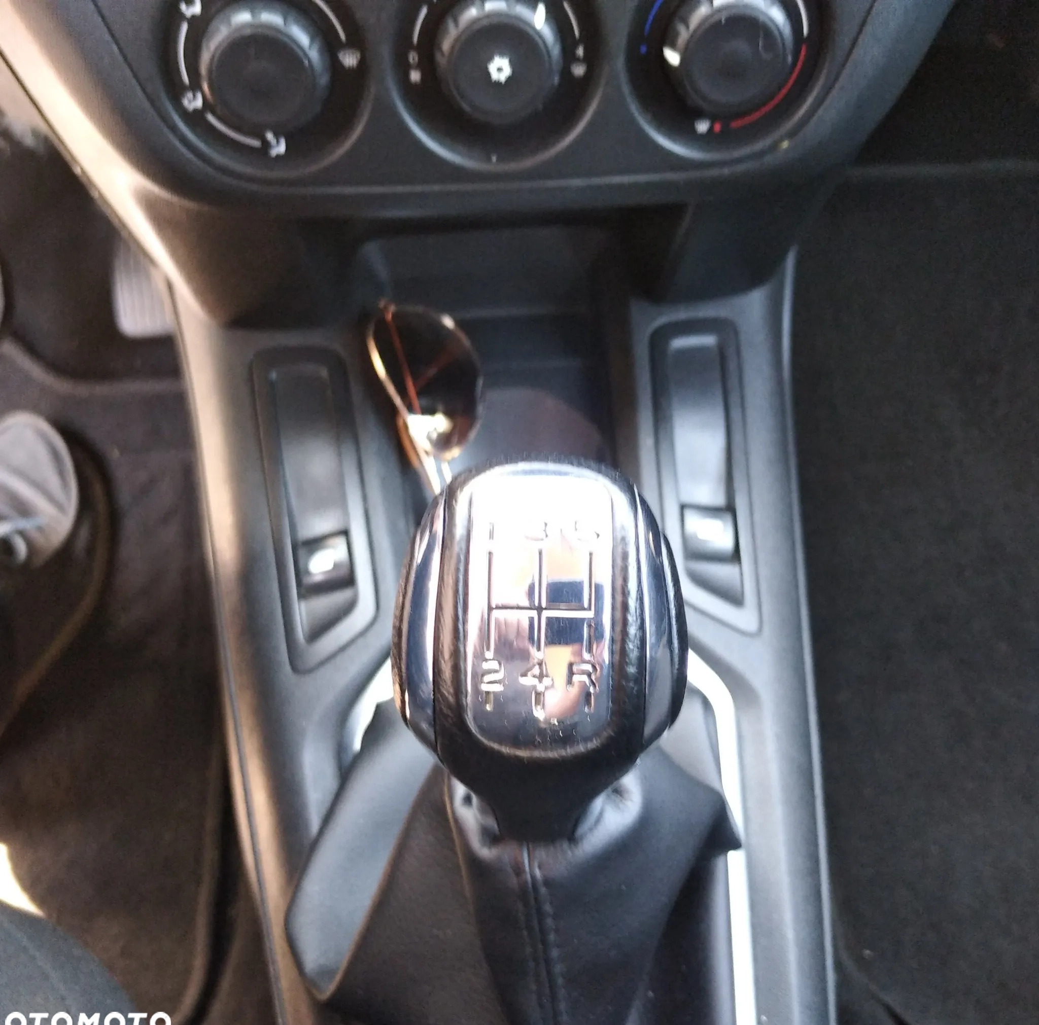 Peugeot 301 cena 19900 przebieg: 246700, rok produkcji 2013 z Wojnicz małe 277